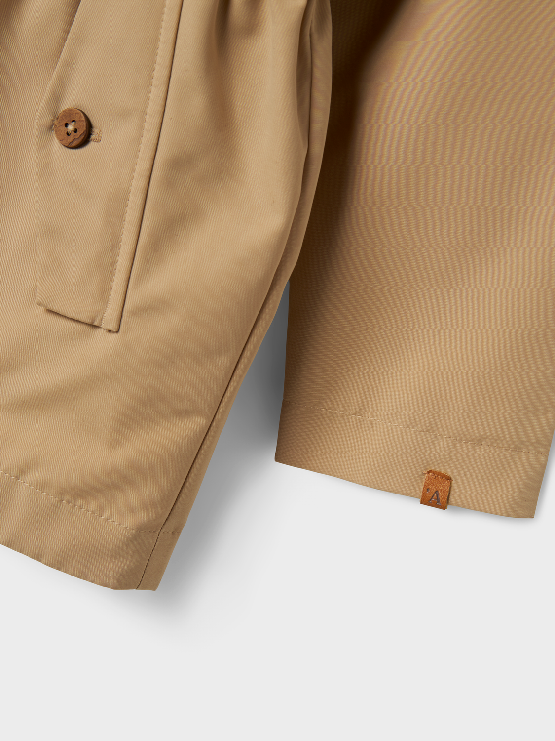 Neu - klassischer Trenchcoat von Lil Atelier